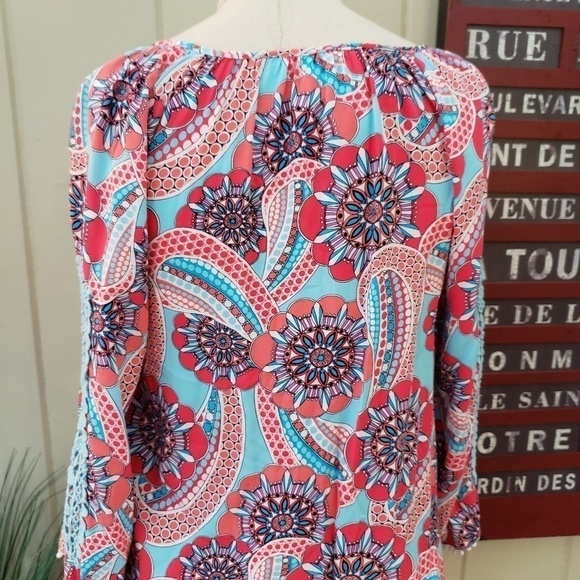 Crown & Ivy | XS embroidered sleeves & front panel - Picture 8 of 10